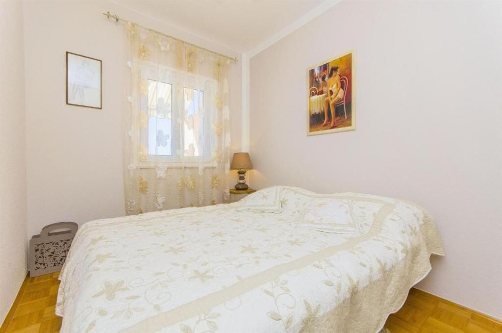 Apartments Nives Trogir Ngoại thất bức ảnh
