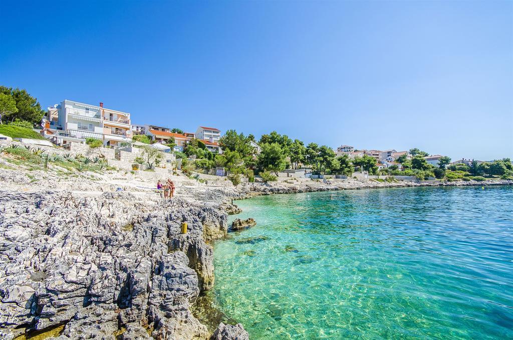 Apartments Nives Trogir Ngoại thất bức ảnh
