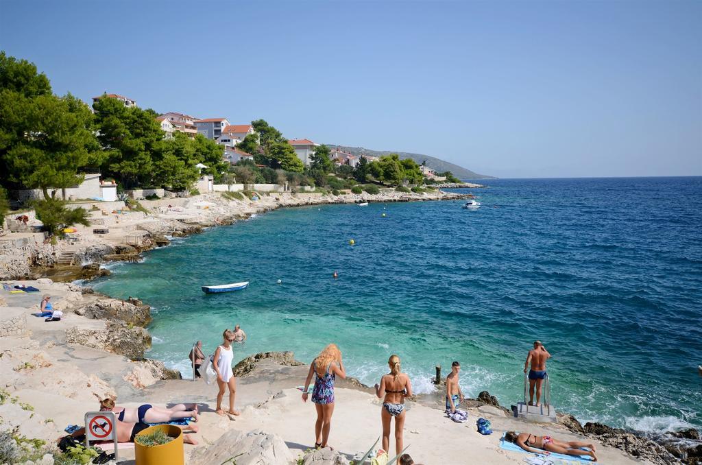 Apartments Nives Trogir Ngoại thất bức ảnh