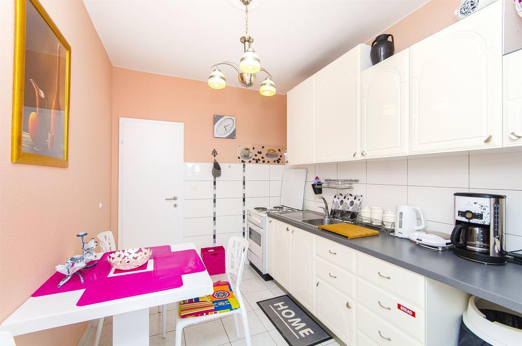 Apartments Nives Trogir Ngoại thất bức ảnh