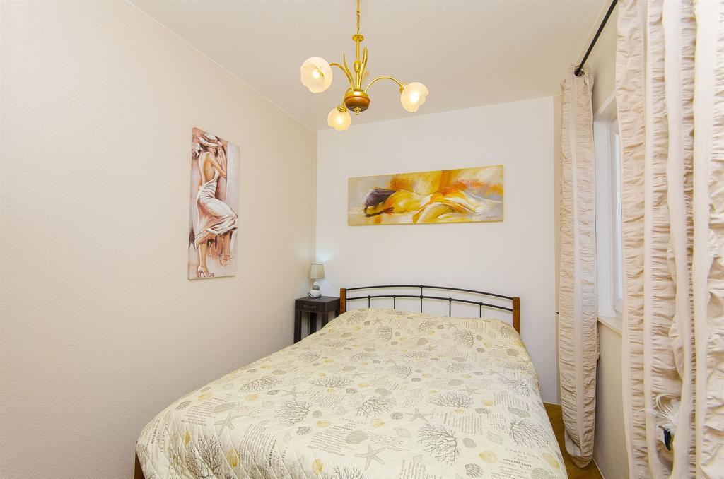 Apartments Nives Trogir Ngoại thất bức ảnh