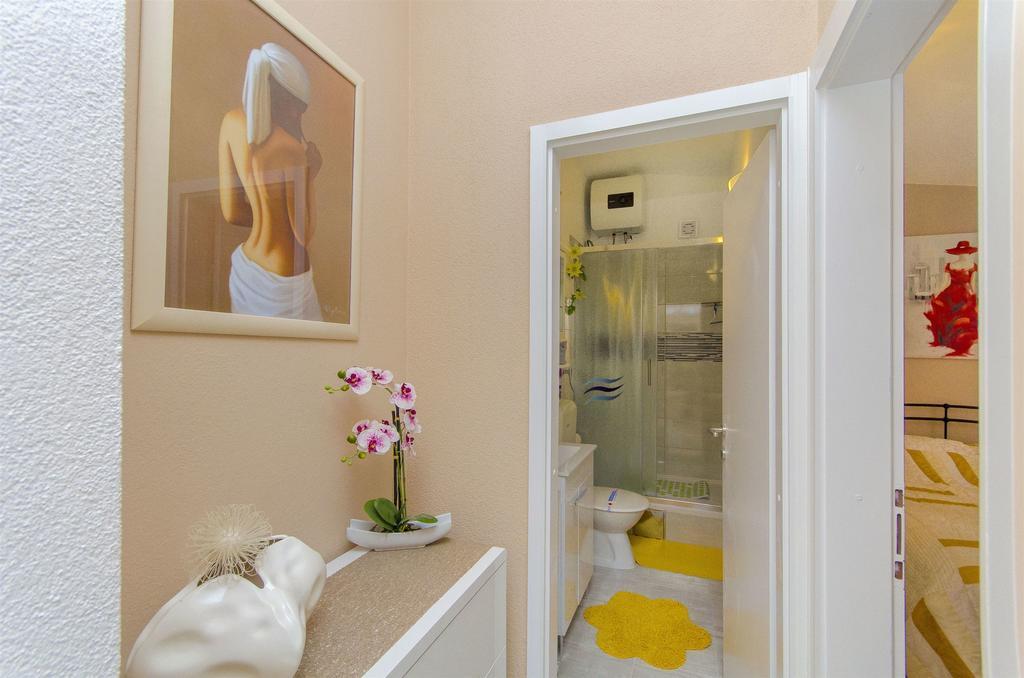 Apartments Nives Trogir Ngoại thất bức ảnh