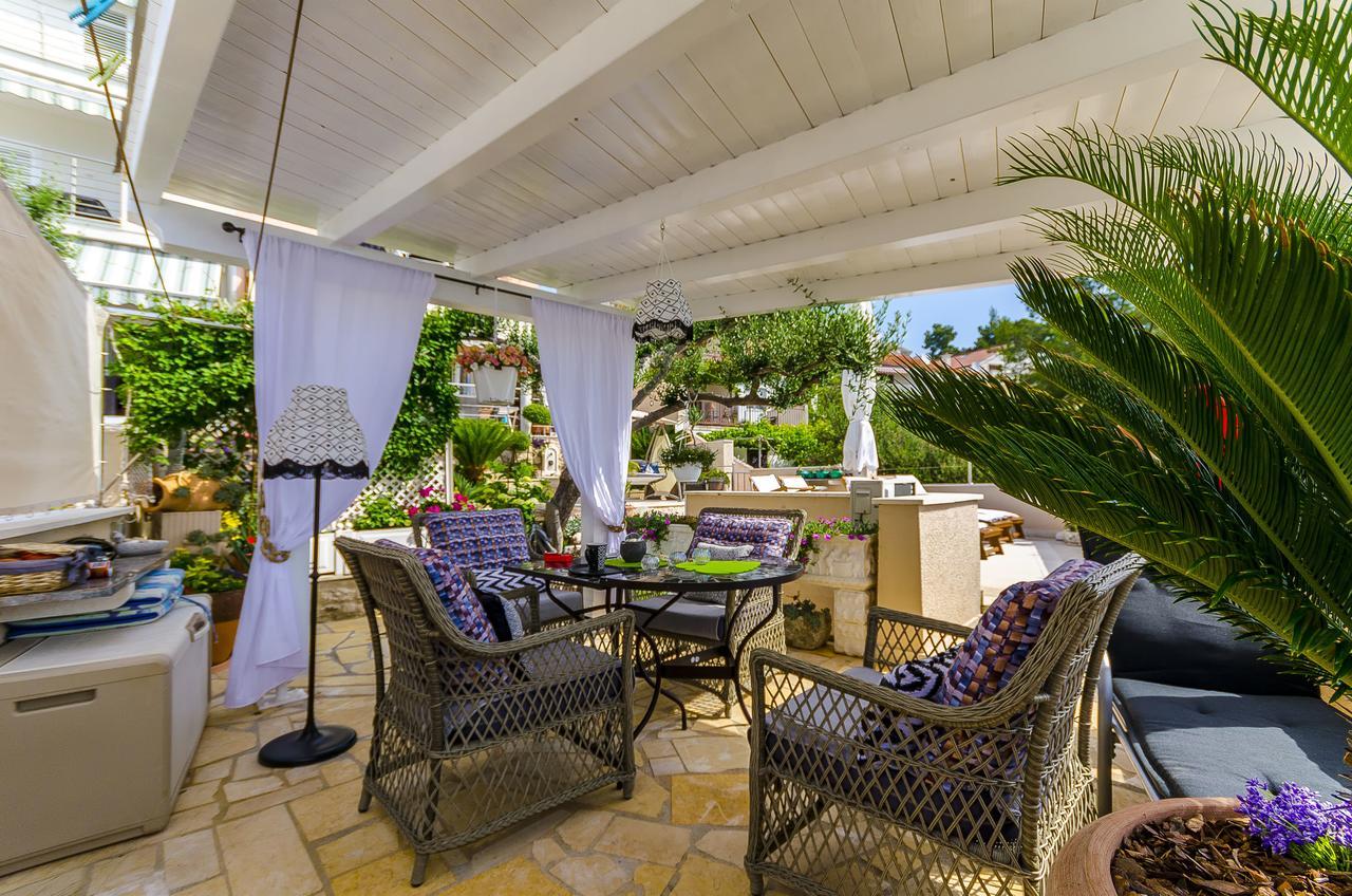 Apartments Nives Trogir Ngoại thất bức ảnh