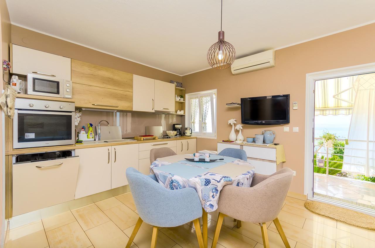 Apartments Nives Trogir Ngoại thất bức ảnh